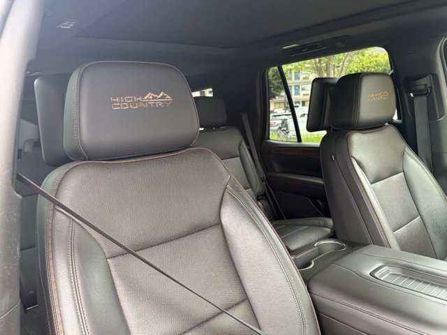 Used 2021 Chevrolet Tahoe High Country w/ Premium Package AWD/4WD image 29