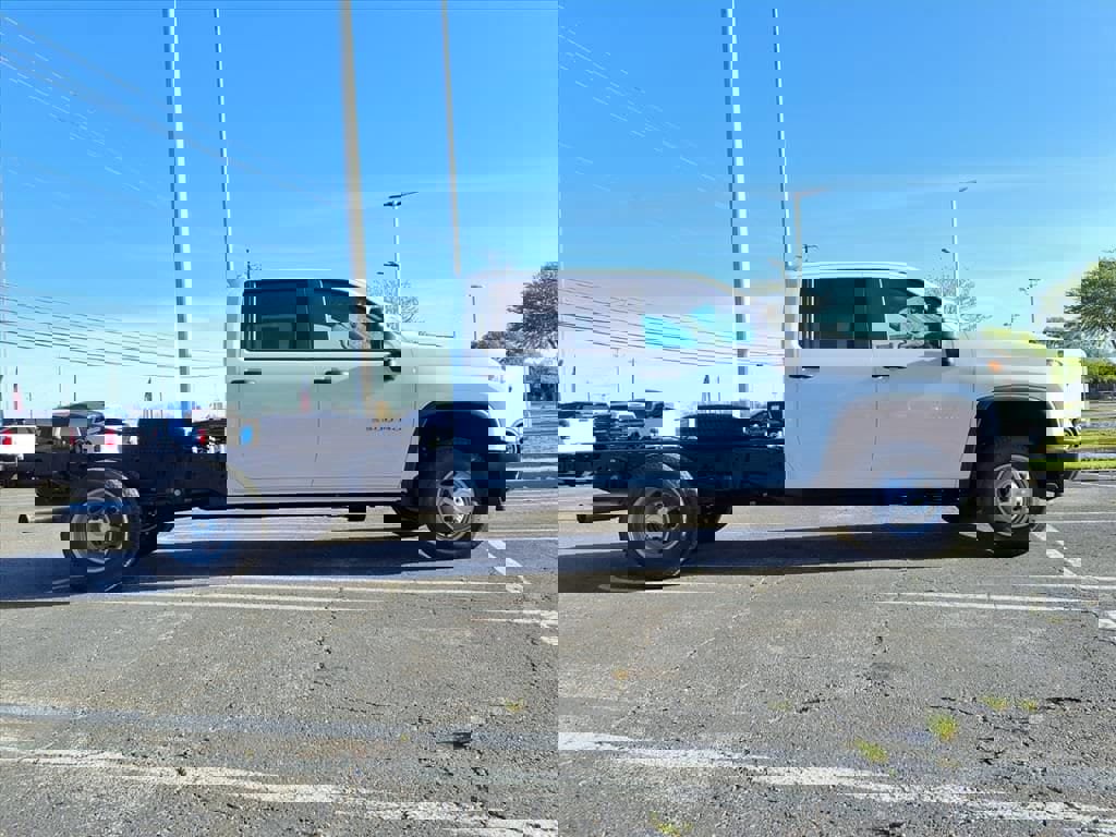 New 2026 Chevrolet Silverado 3500 W/T w/ WT Convenience Package image 3