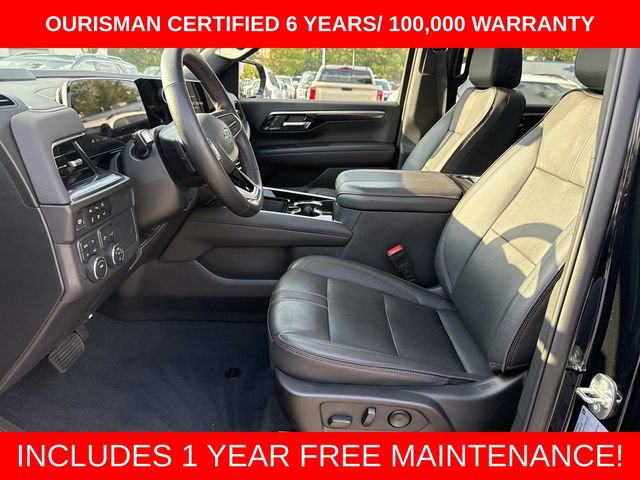Used 2025 Chevrolet Suburban RST w/ Comfort Package AWD/4WD image 17