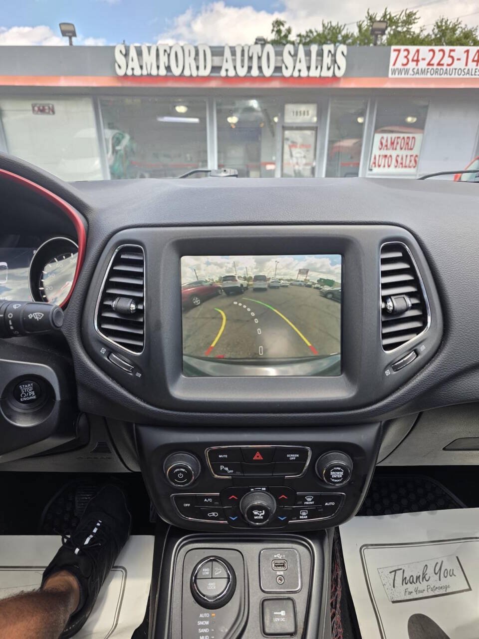 Used 2019 Jeep Compass Trailhawk w/ Leather Interior Group AWD/4WD image 14