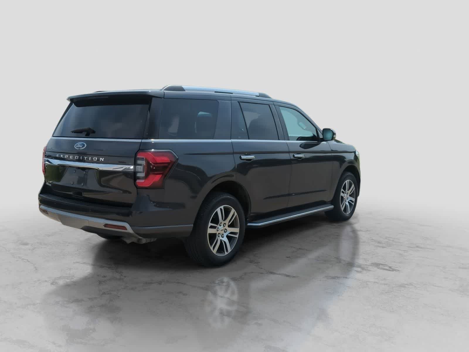 Used 2022 Ford Expedition Limited AWD/4WD image 8
