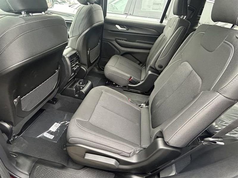 New 2025 Jeep Grand Cherokee L Laredo w/ Trailer Tow Package image 24