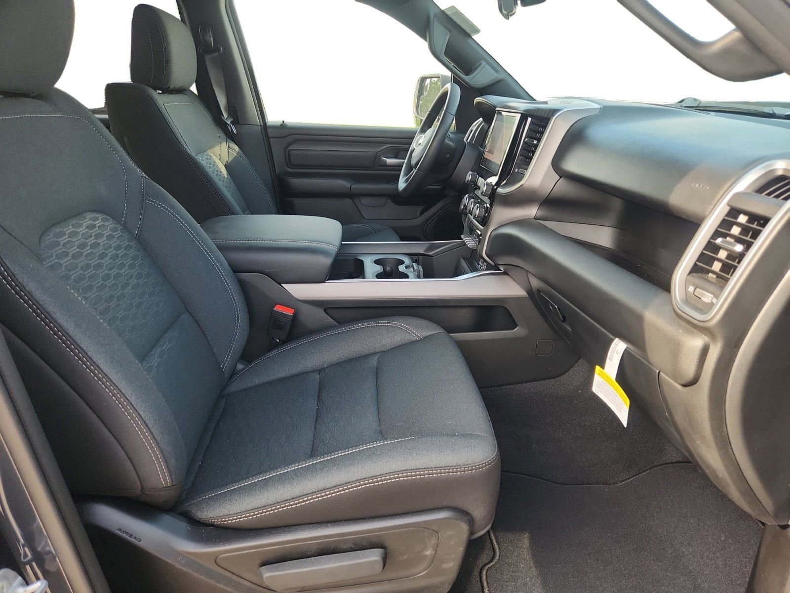 New 2026 RAM 1500 Express AWD/4WD image 24