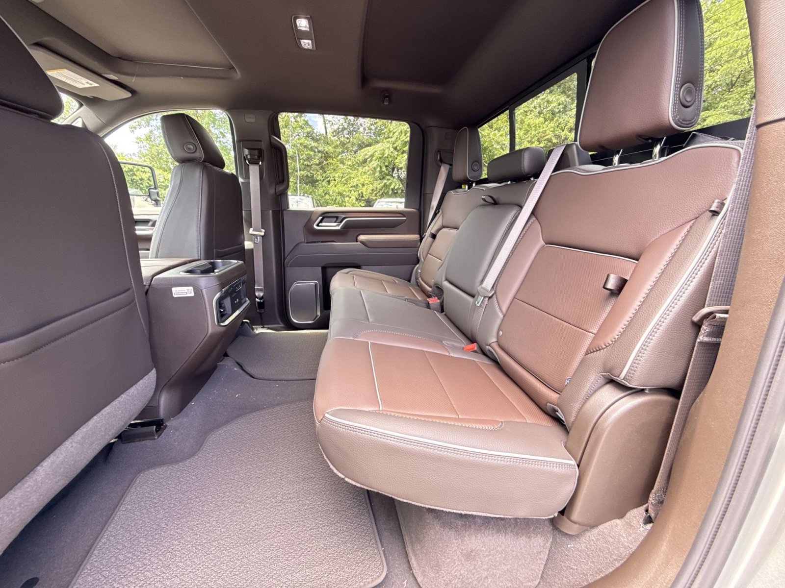 New 2026 GMC Sierra 3500 Denali w/ Denali Reserve Package AWD/4WD image 25