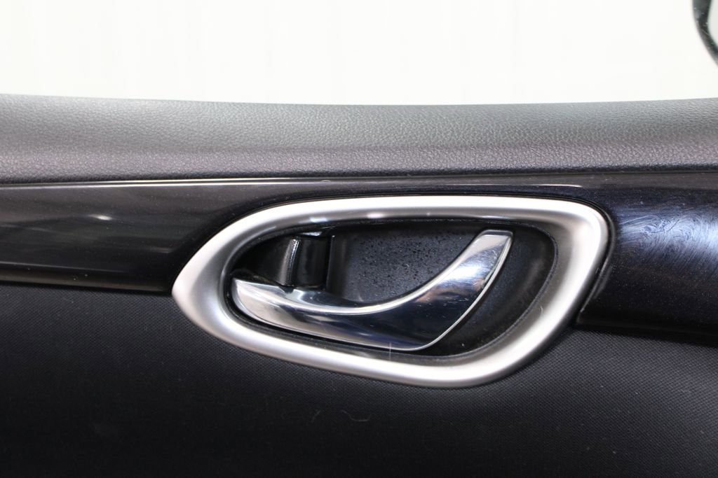 Used 2018 Nissan Sentra SV image 21