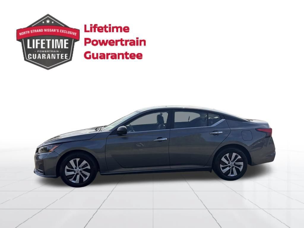 Certified 2025 Nissan Altima 2.5 S FWD image 2