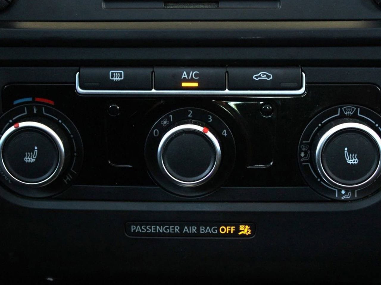 Used 2014 Volkswagen Jetta TDI FWD image 22