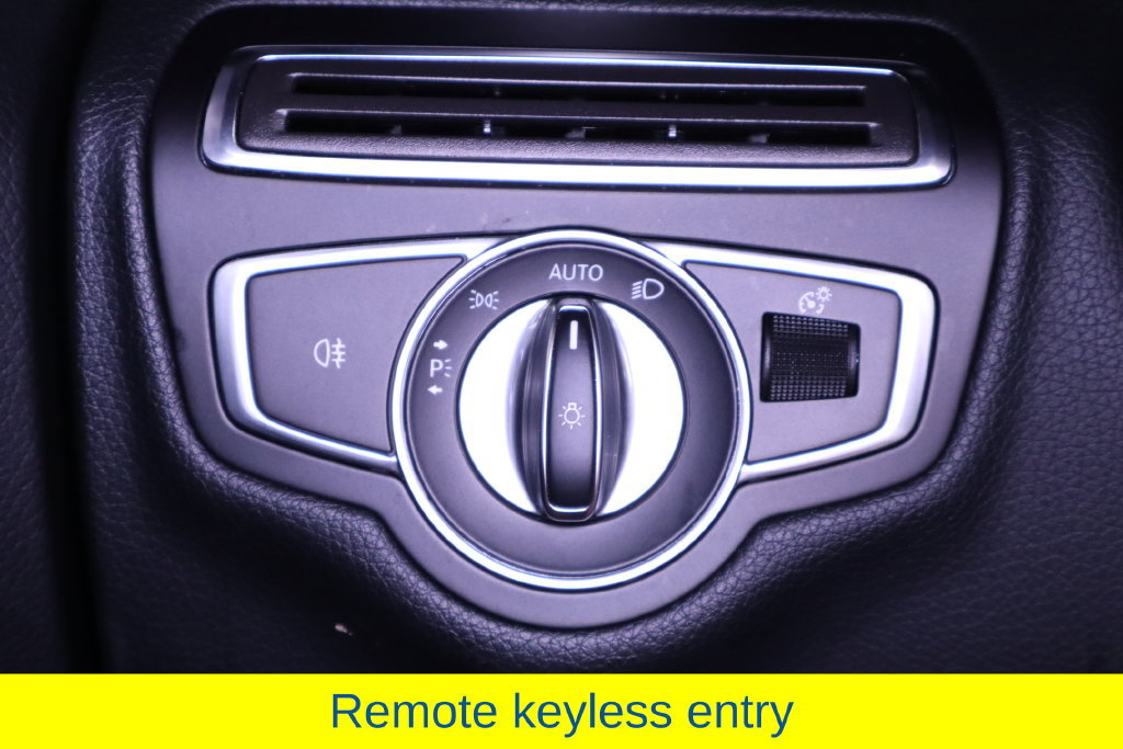 Used 2019 Mercedes-Benz C 300 Sedan image 26