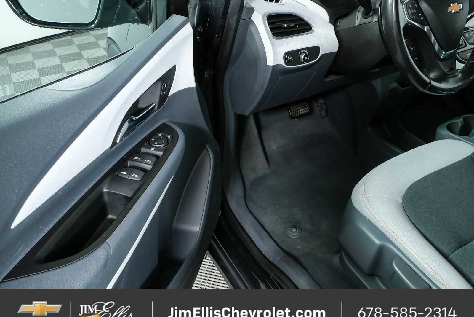 Certified 2020 Chevrolet Bolt LT FWD image 7