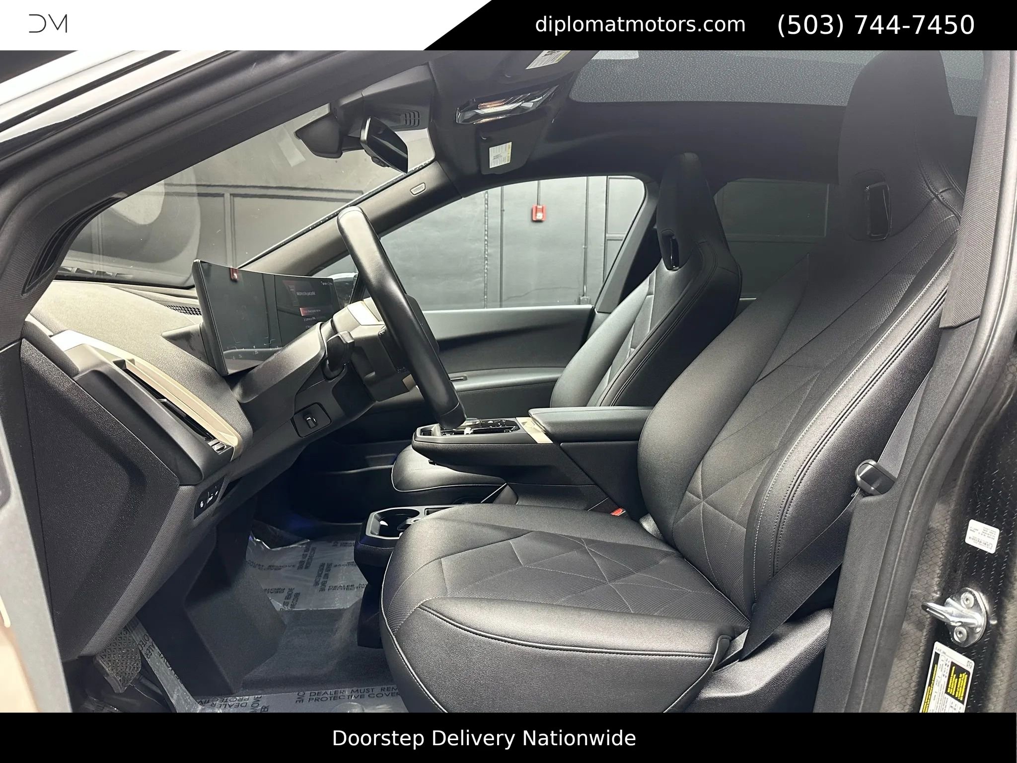 Used 2024 BMW iX xDrive50 w/ Sport Package image 18