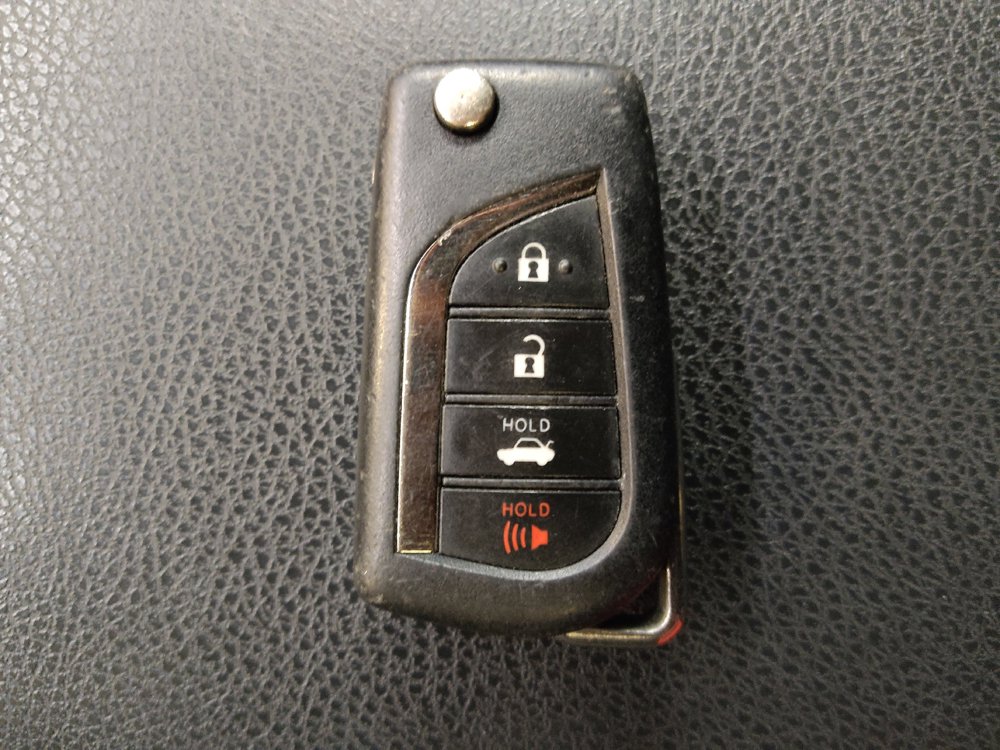 Used 2022 Toyota Camry SE FWD image 32