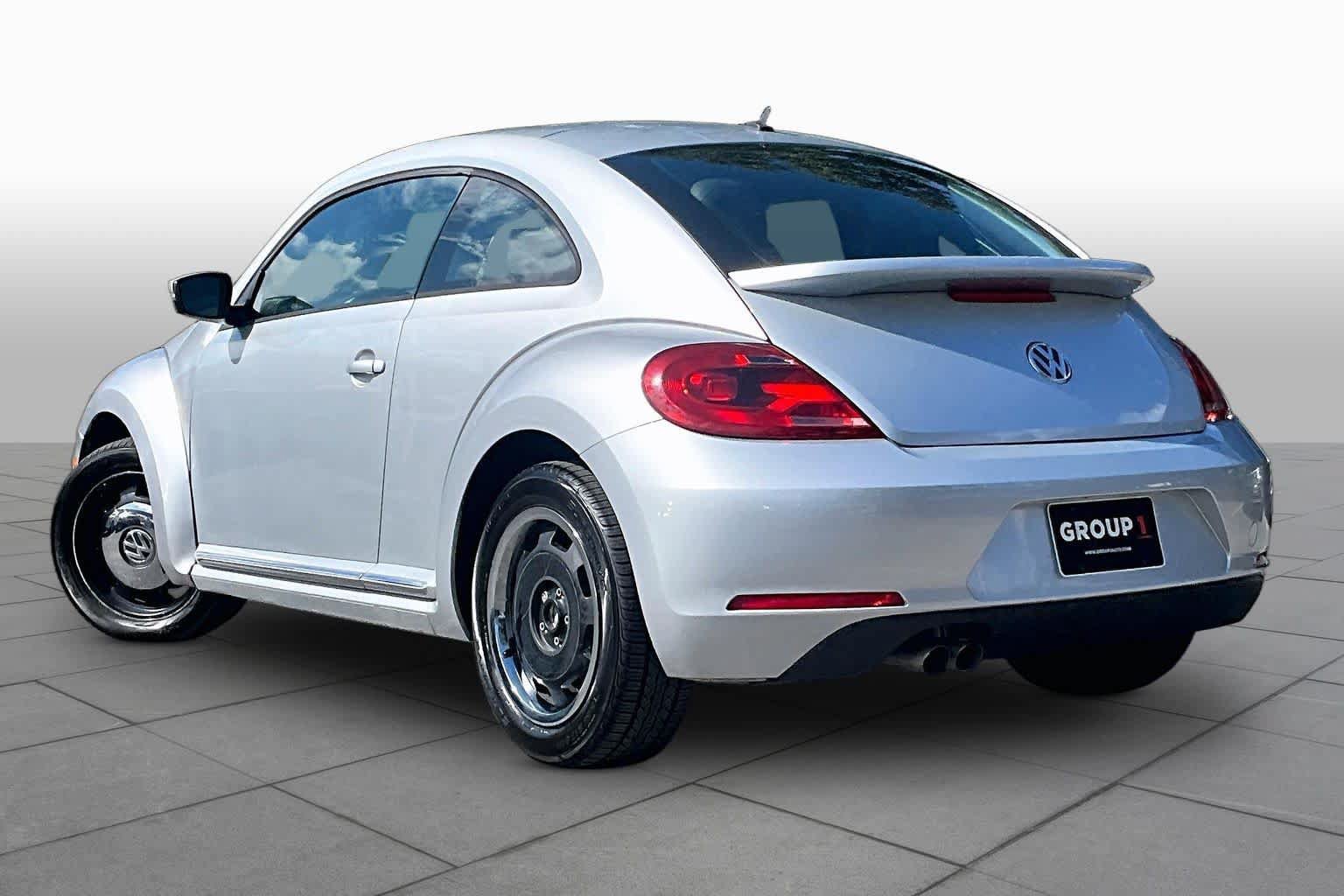 Used 2012 Volkswagen Beetle 2.5 FWD image 10