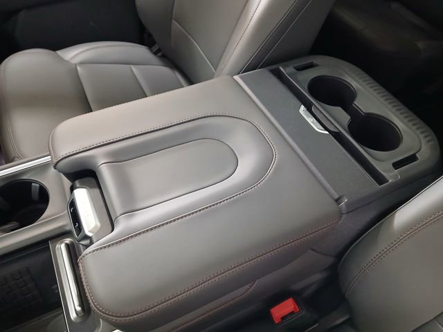 New 2025 Ford Expedition Active AWD/4WD image 23