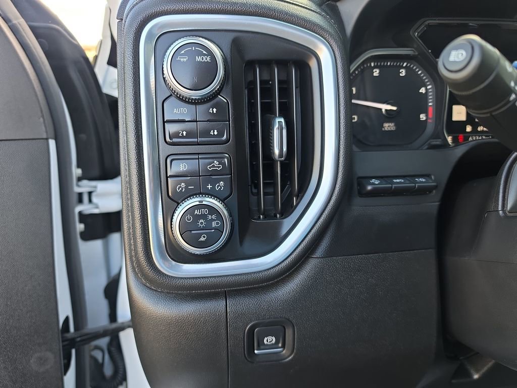 Certified 2021 GMC Sierra 3500 Denali w/ Denali Ultimate Package AWD/4WD image 20