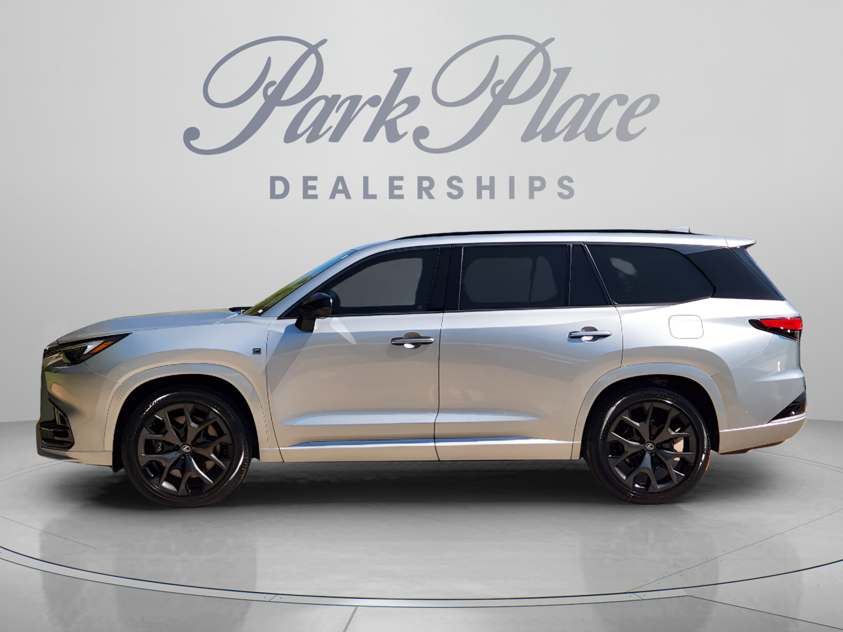 New 2026 Lexus TX 500h AWD image 2