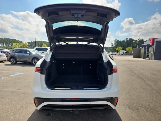 Used 2024 Jaguar F-PACE R-Dynamic S AWD/4WD image 17