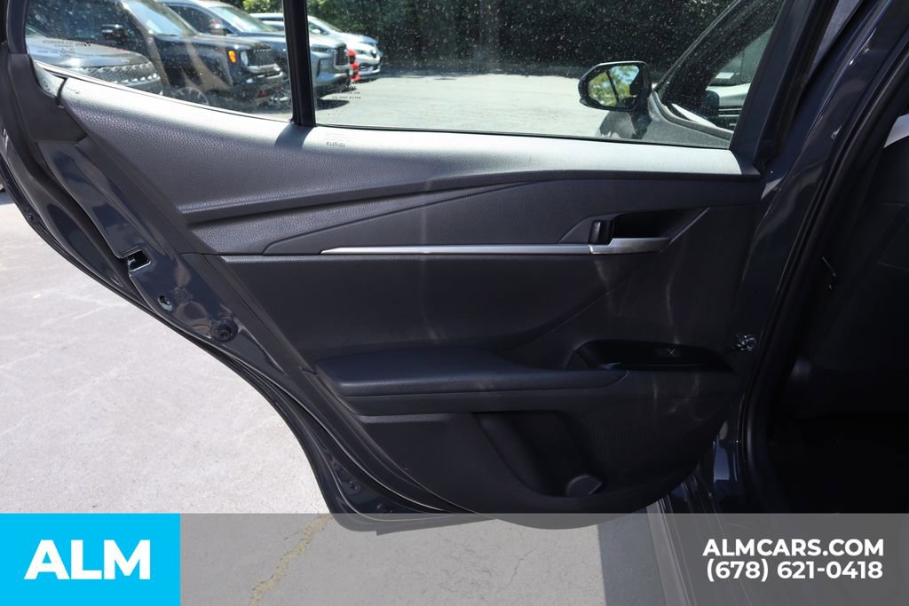 Used 2025 Toyota Camry SE image 19