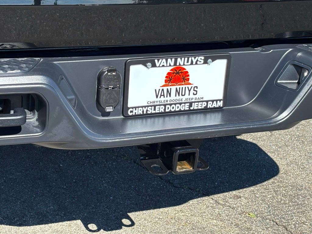 Used 2022 Jeep Gladiator Sport image 6