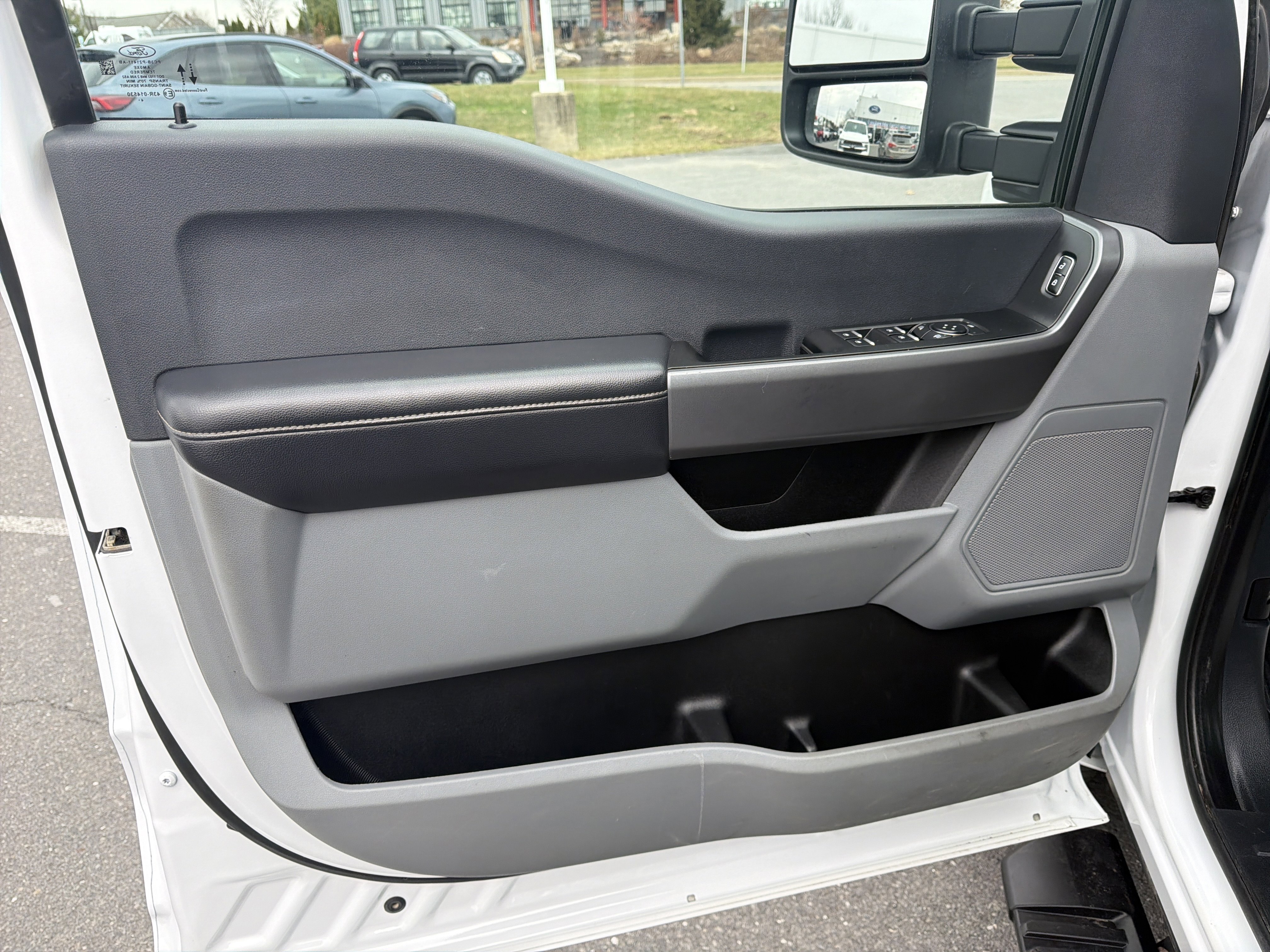 Used 2025 Ford F250 XLT image 15