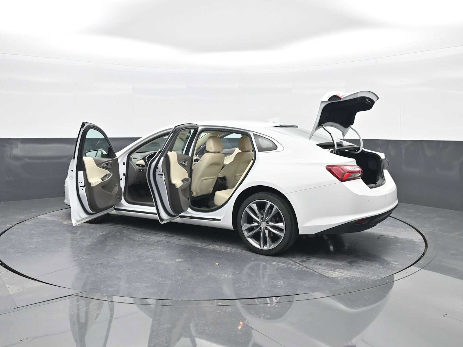 Used 2024 Chevrolet Malibu LT image 48