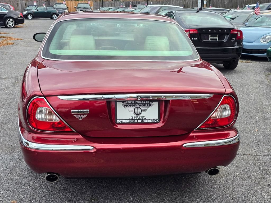 Used 2004 Jaguar XJ8 RWD image 5
