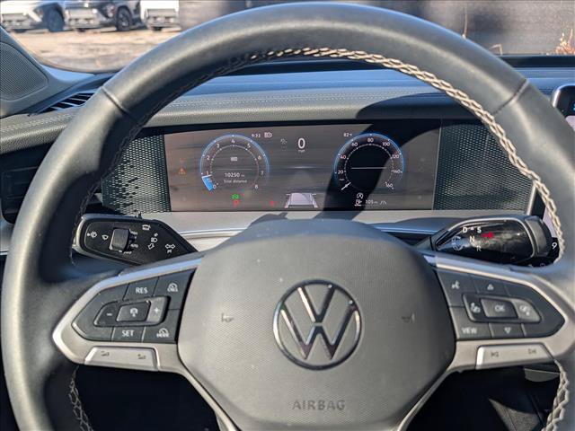 Certified 2025 Volkswagen Tiguan SE AWD/4WD image 36