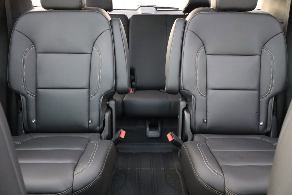 Used 2023 Chevrolet Traverse LT w/ LT Premium Package image 44