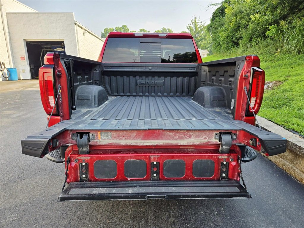 Used 2022 GMC Sierra 1500 SLT w/ SLT Premium Plus Package image 16