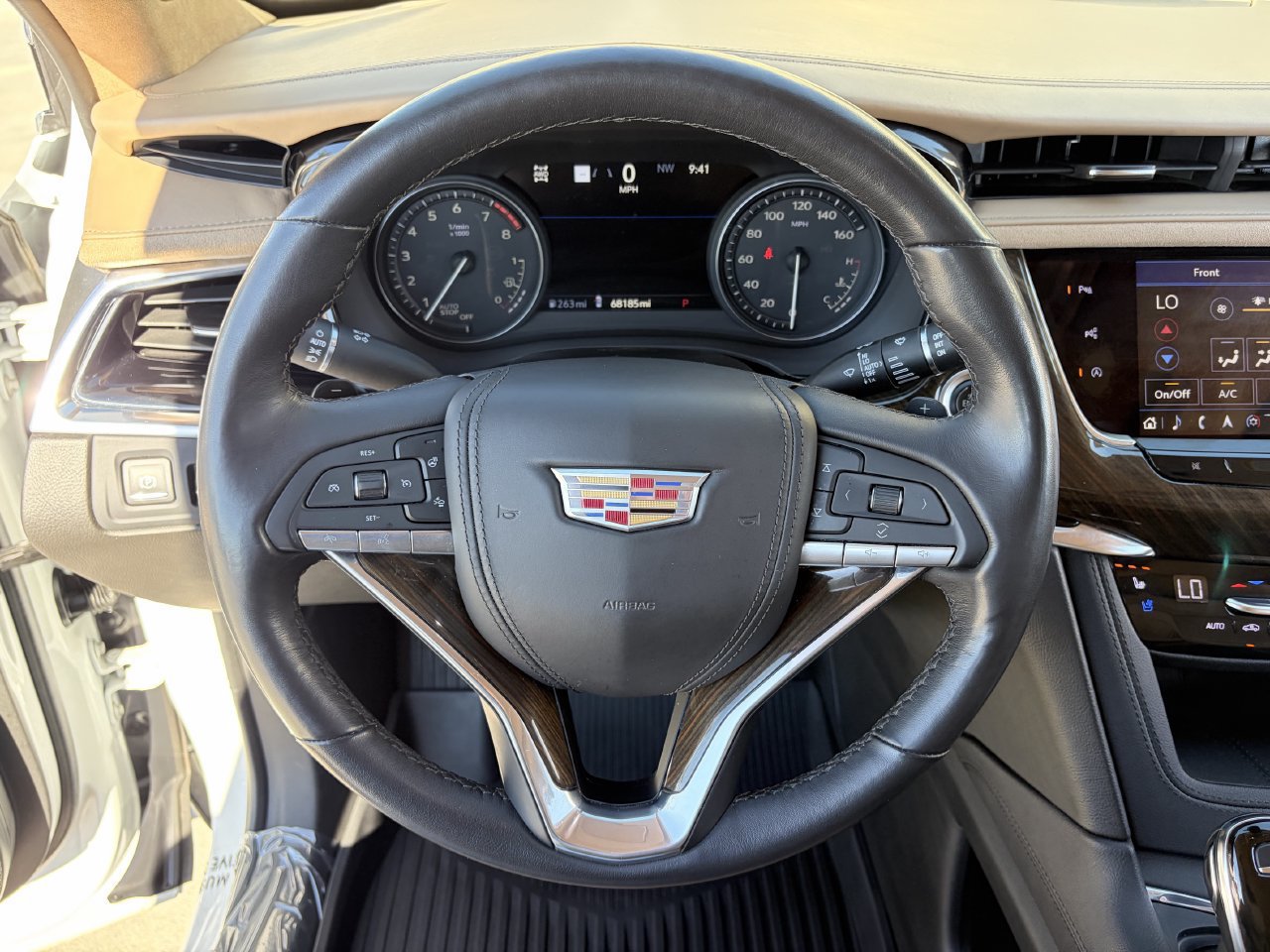 Used 2021 Cadillac XT6 Premium Luxury w/ Platinum Package AWD/4WD image 23