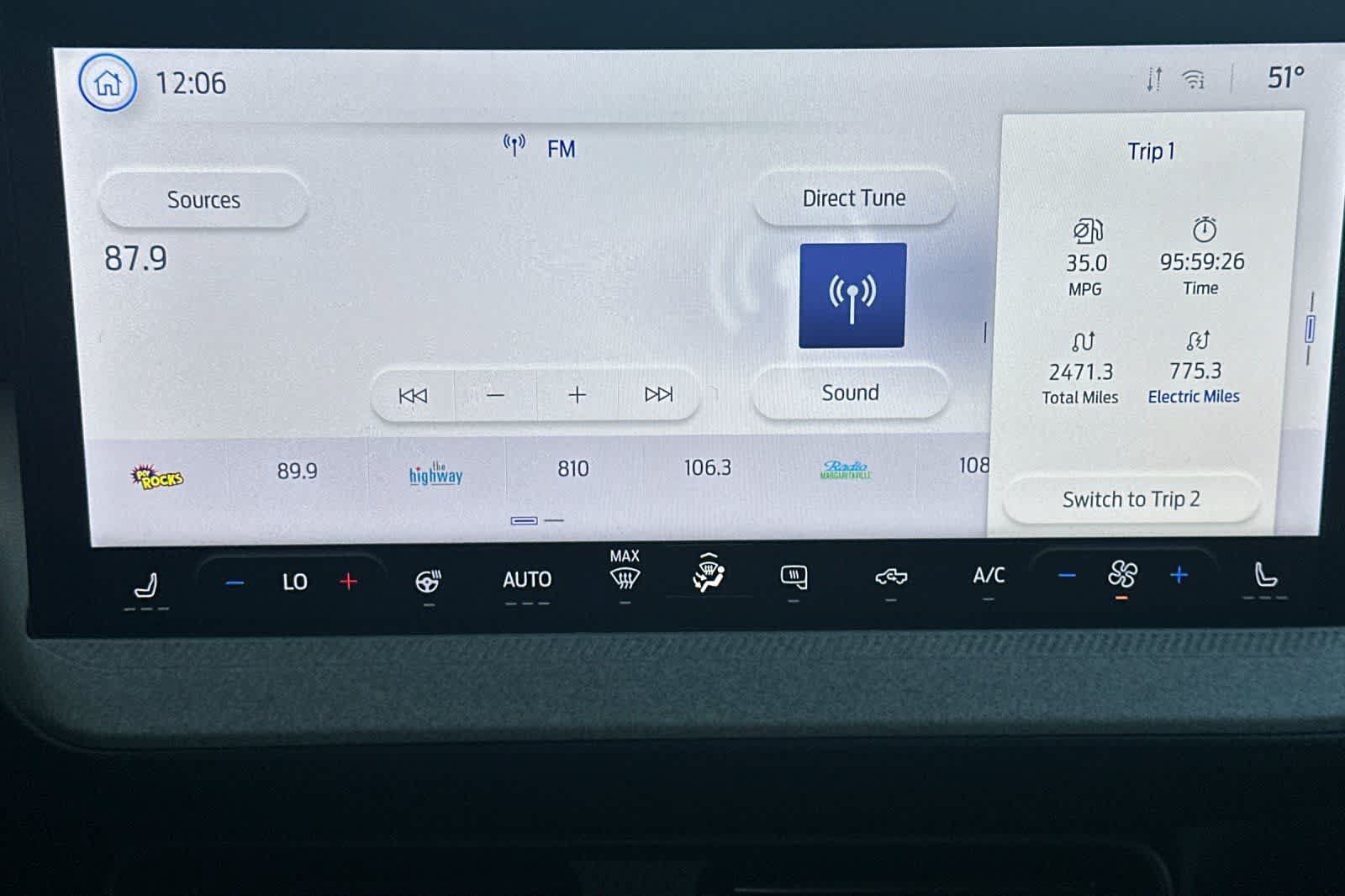 Used 2025 Ford Maverick XLT w/ Equipment Group 301A AWD/4WD image 18