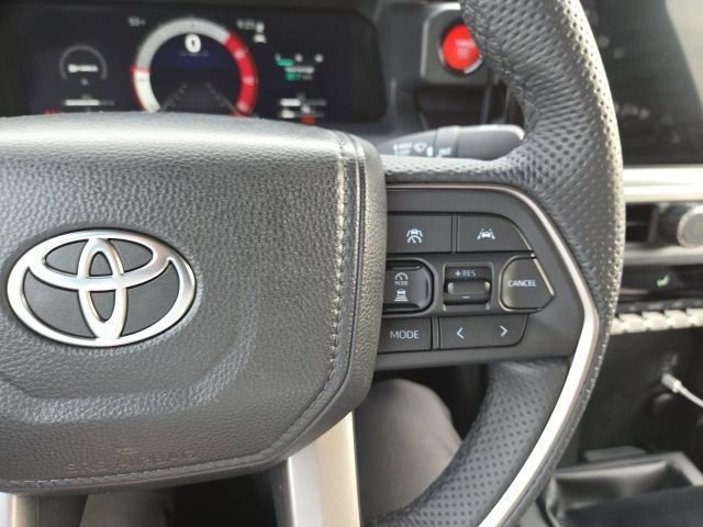 Used 2025 Toyota Tacoma TRD Sport image 6