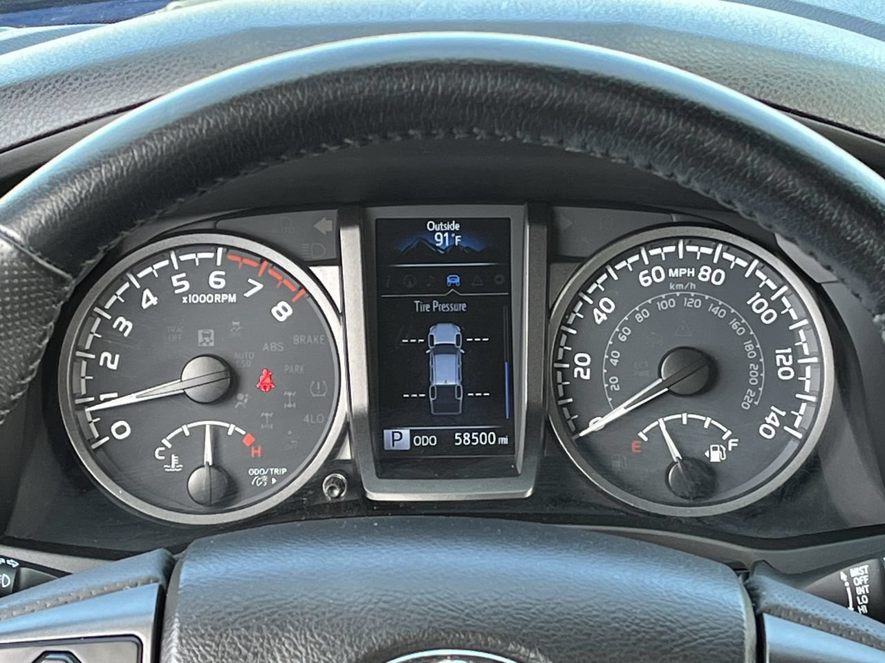 Used 2022 Toyota Tacoma TRD Sport w/ TRD Premium Sport Package AWD/4WD image 13