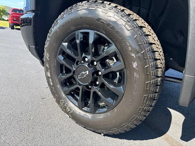New 2026 Chevrolet Silverado 2500 Custom w/ Custom Value Package AWD/4WD image 10