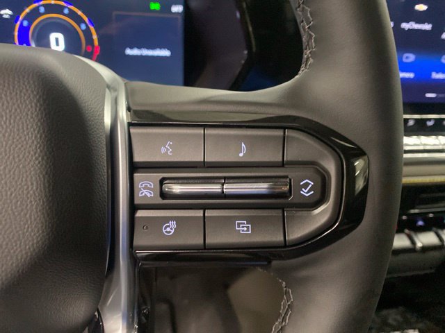 New 2026 Chevrolet Colorado ZR2 w/ Technology Package AWD/4WD image 15
