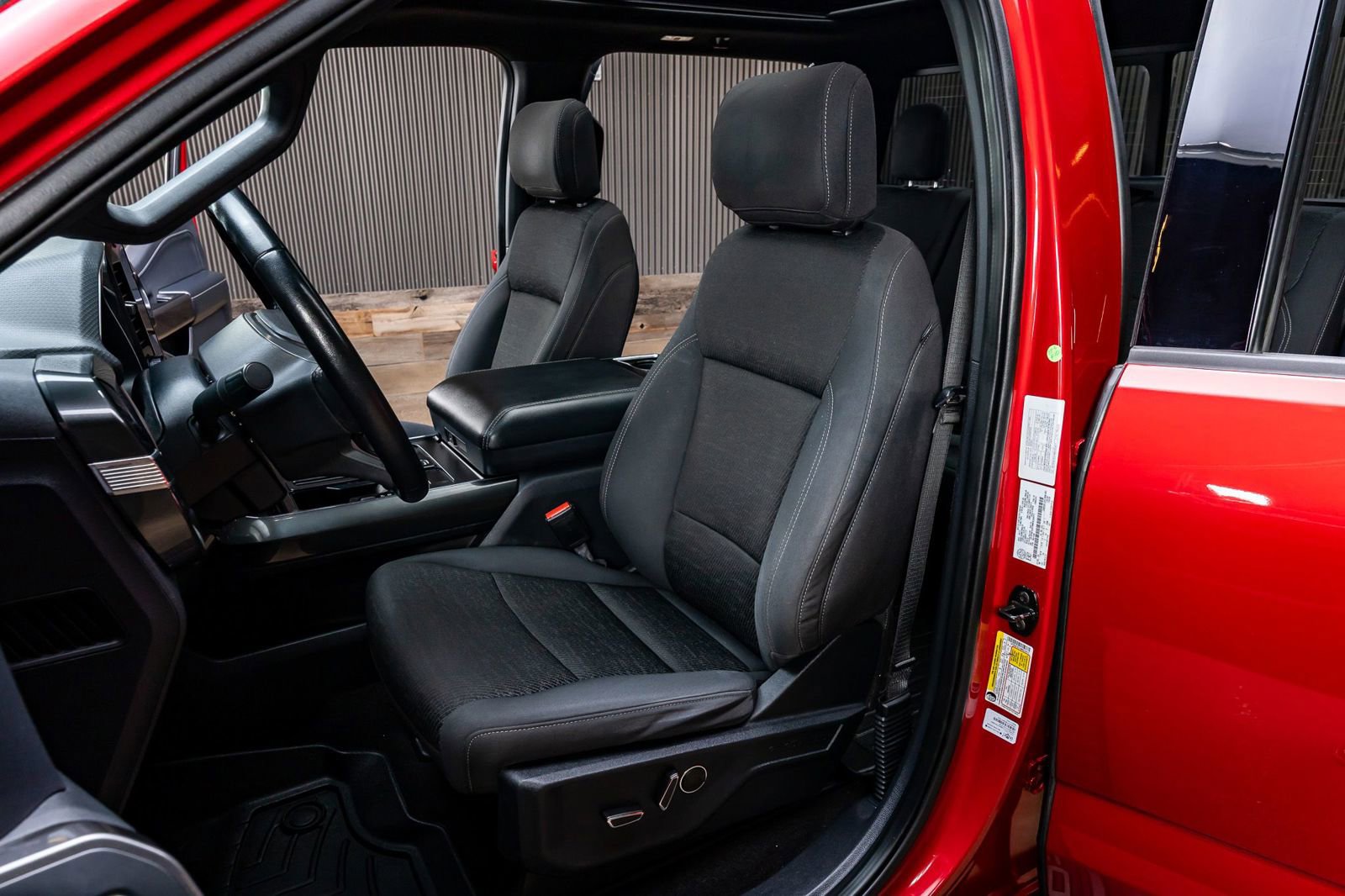 Used 2021 Ford F150 XLT w/ Equipment Group 302A High AWD/4WD image 30