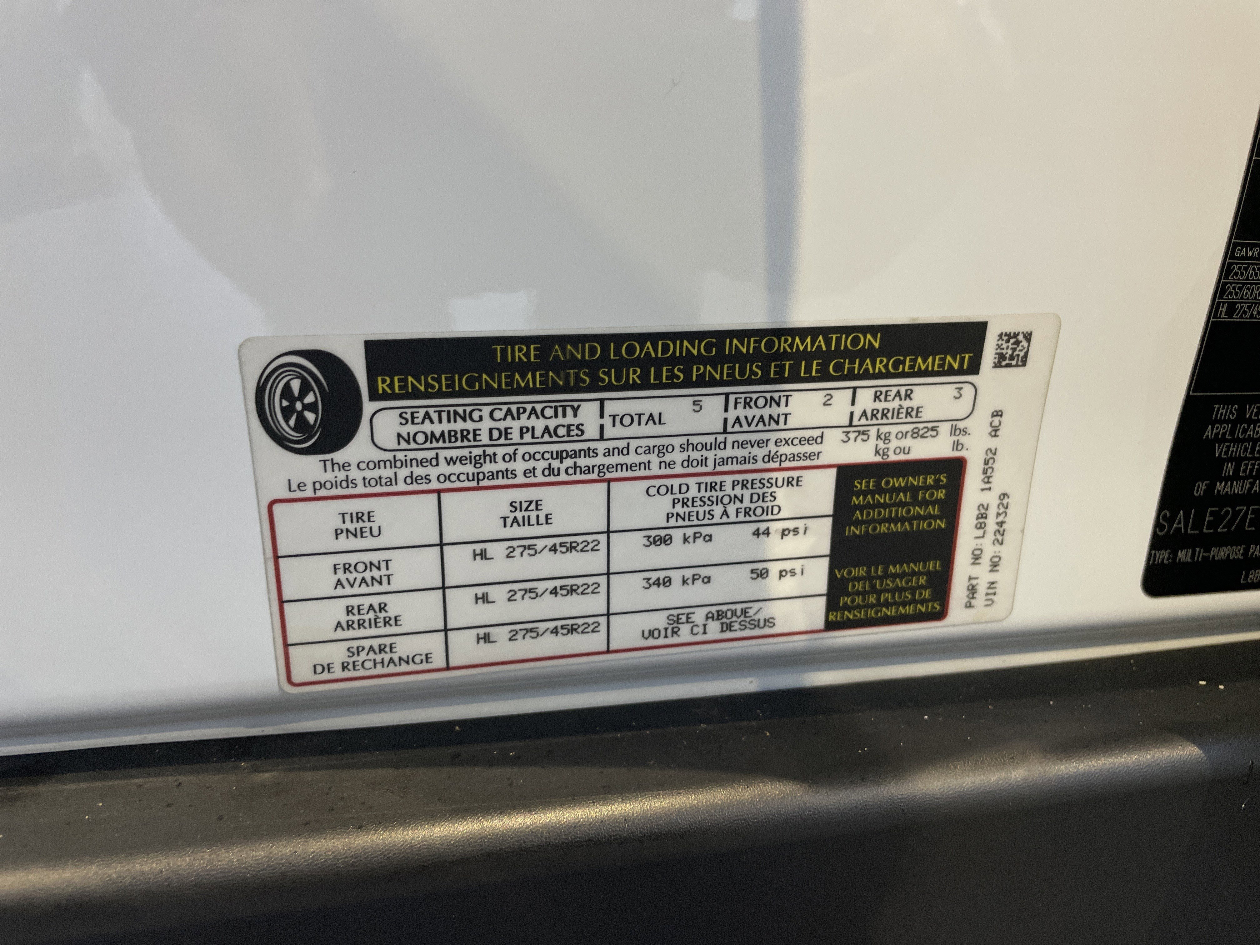 Used 2023 Land Rover Defender 110 X-Dynamic SE AWD/4WD image 41