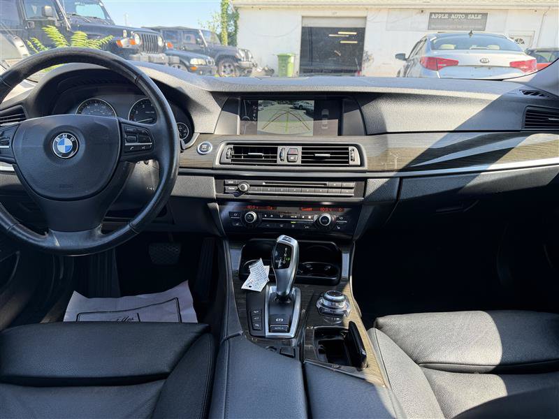 Used 2012 BMW 550i xDrive Sedan AWD/4WD image 18