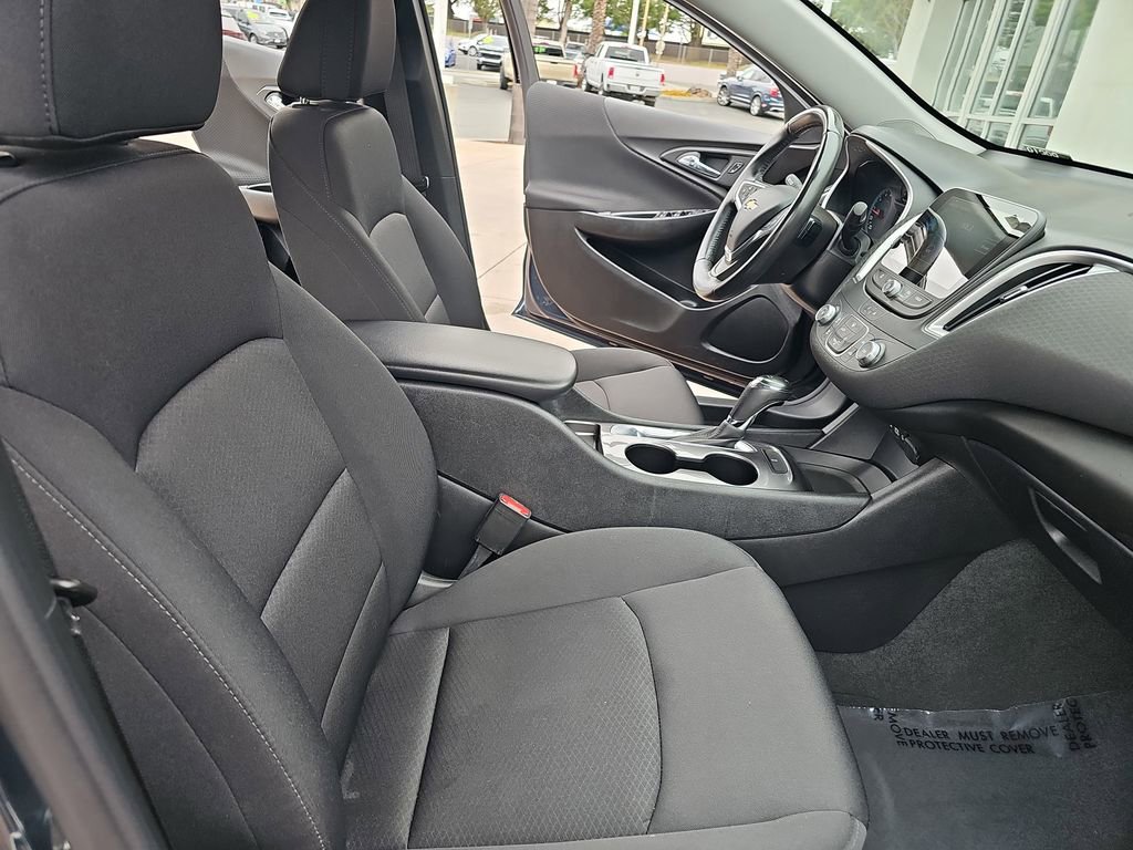 Used 2020 Chevrolet Malibu RS FWD image 10