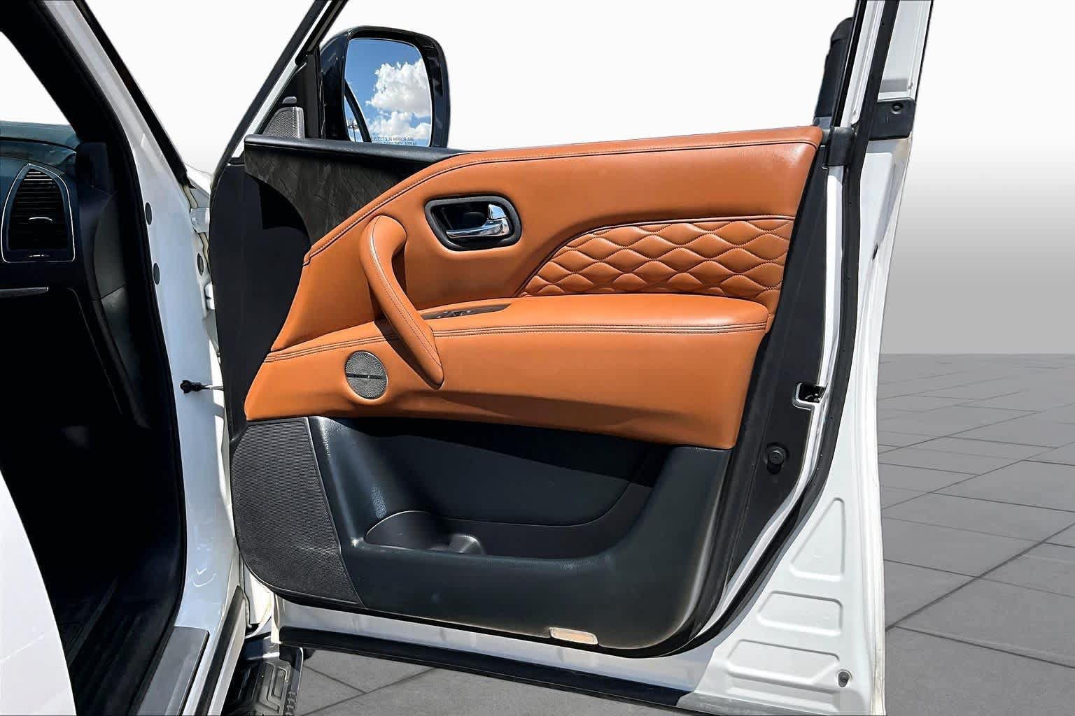 Used 2022 INFINITI QX80 Sensory w/ Cargo Package AWD/4WD image 23