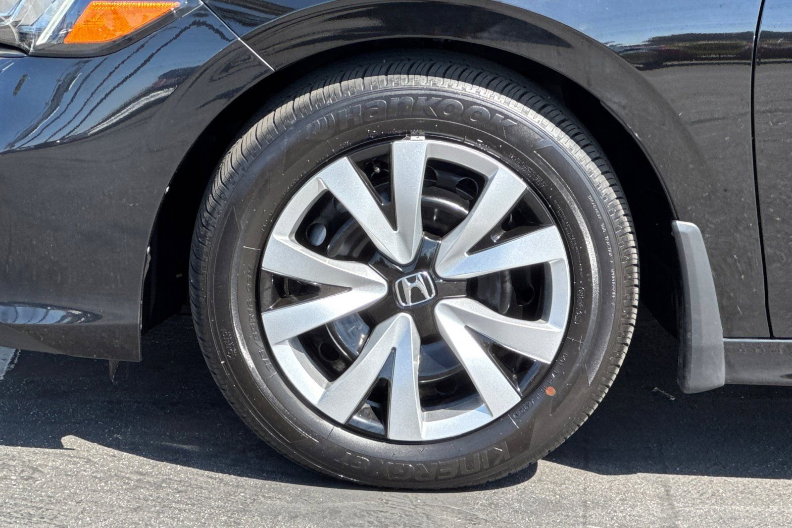 Used 2025 Honda Civic LX image 25