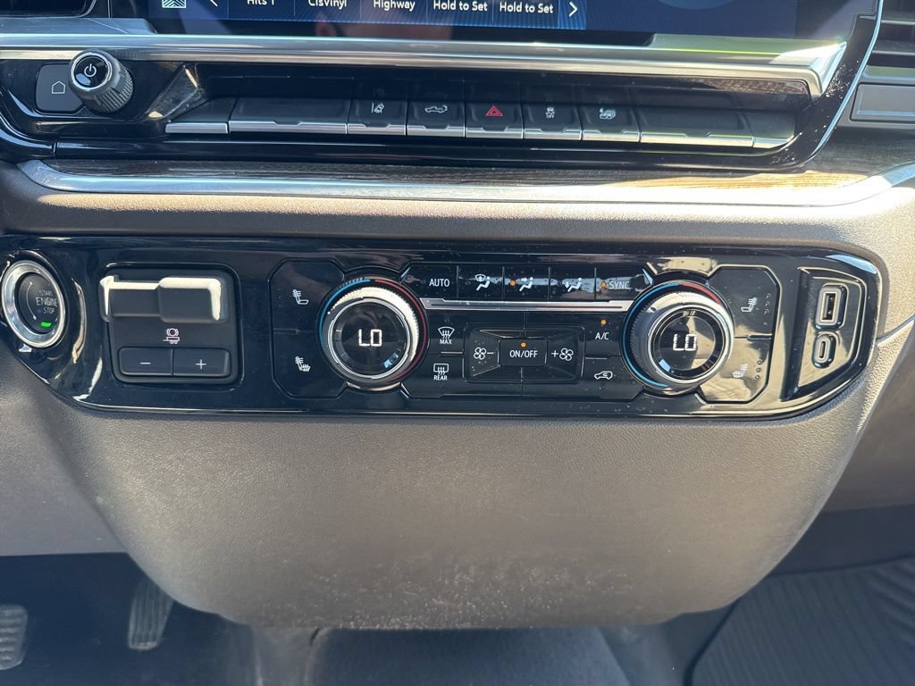 Used 2025 Chevrolet Silverado 2500 LT w/ Convenience Package AWD/4WD image 22