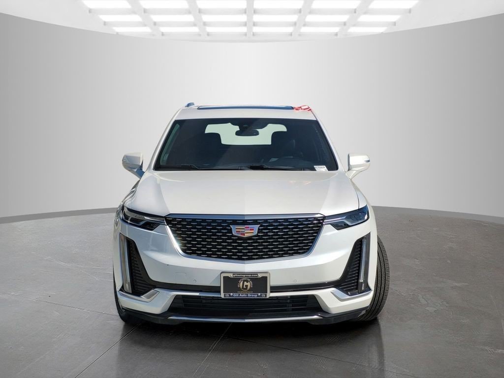 Certified 2024 Cadillac XT6 Premium Luxury FWD image 2