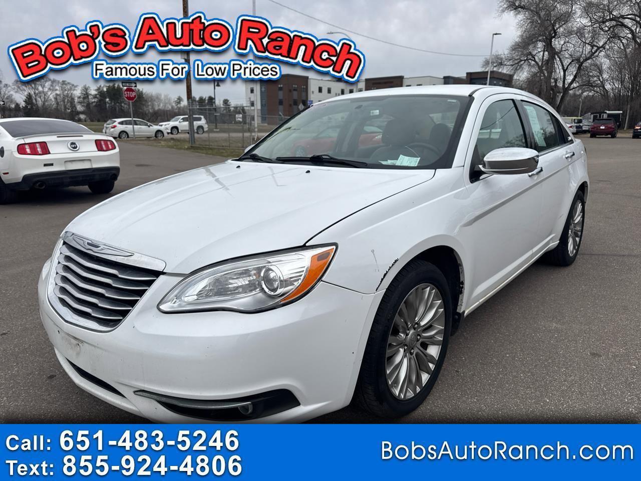 Used 2011 Chrysler 200 Limited FWD image 1