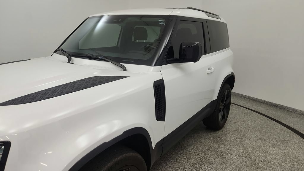 Used 2023 Land Rover Defender 90 S AWD/4WD image 10