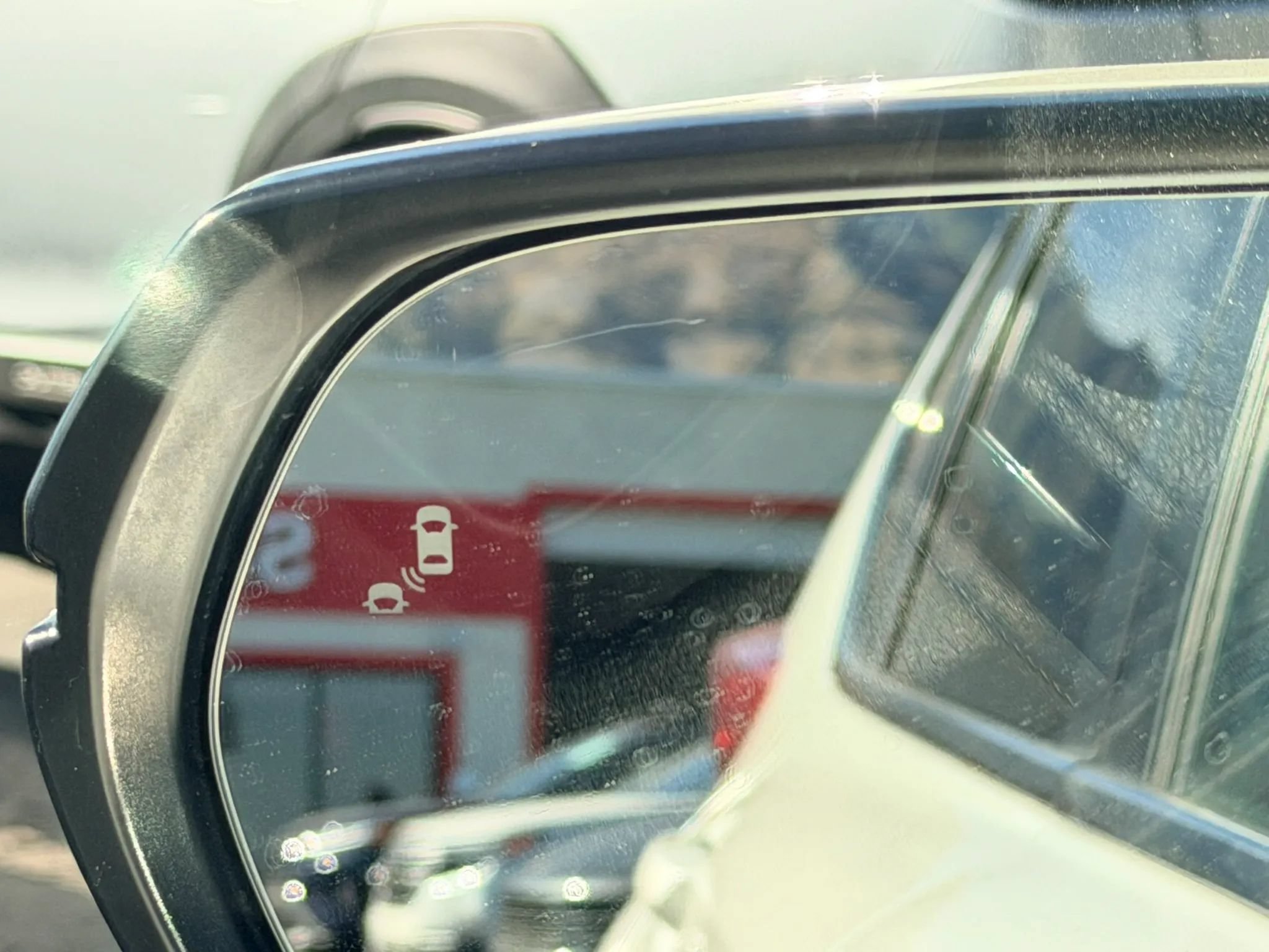 Used 2018 Honda CR-V EX image 16