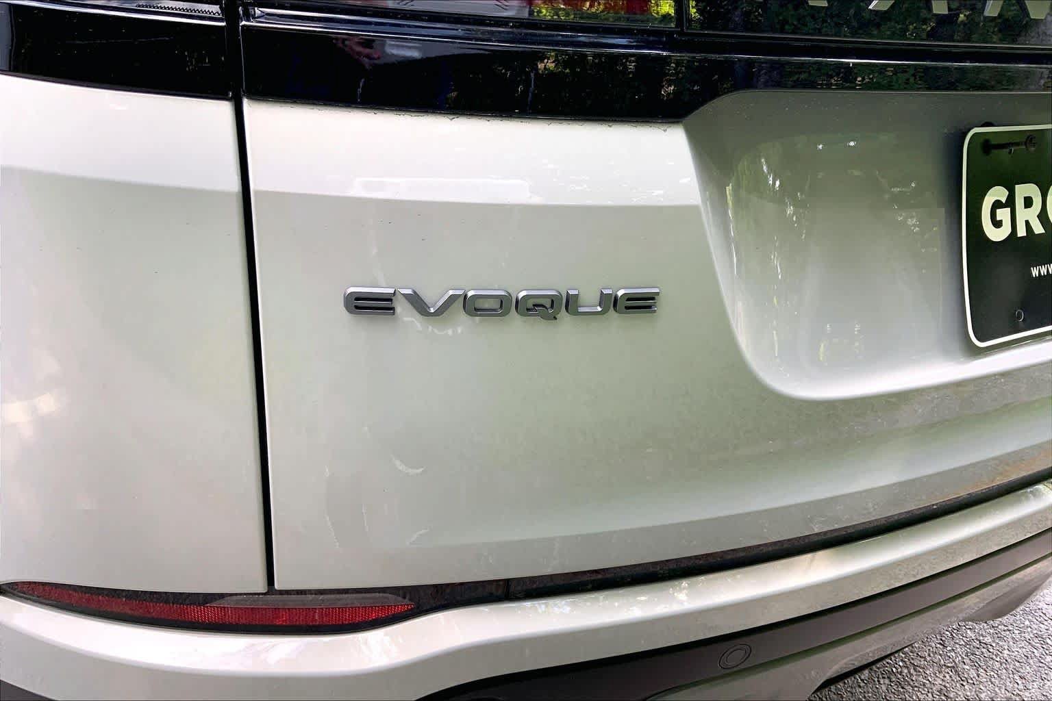 Used 2026 Land Rover Range Rover Evoque S AWD/4WD image 10