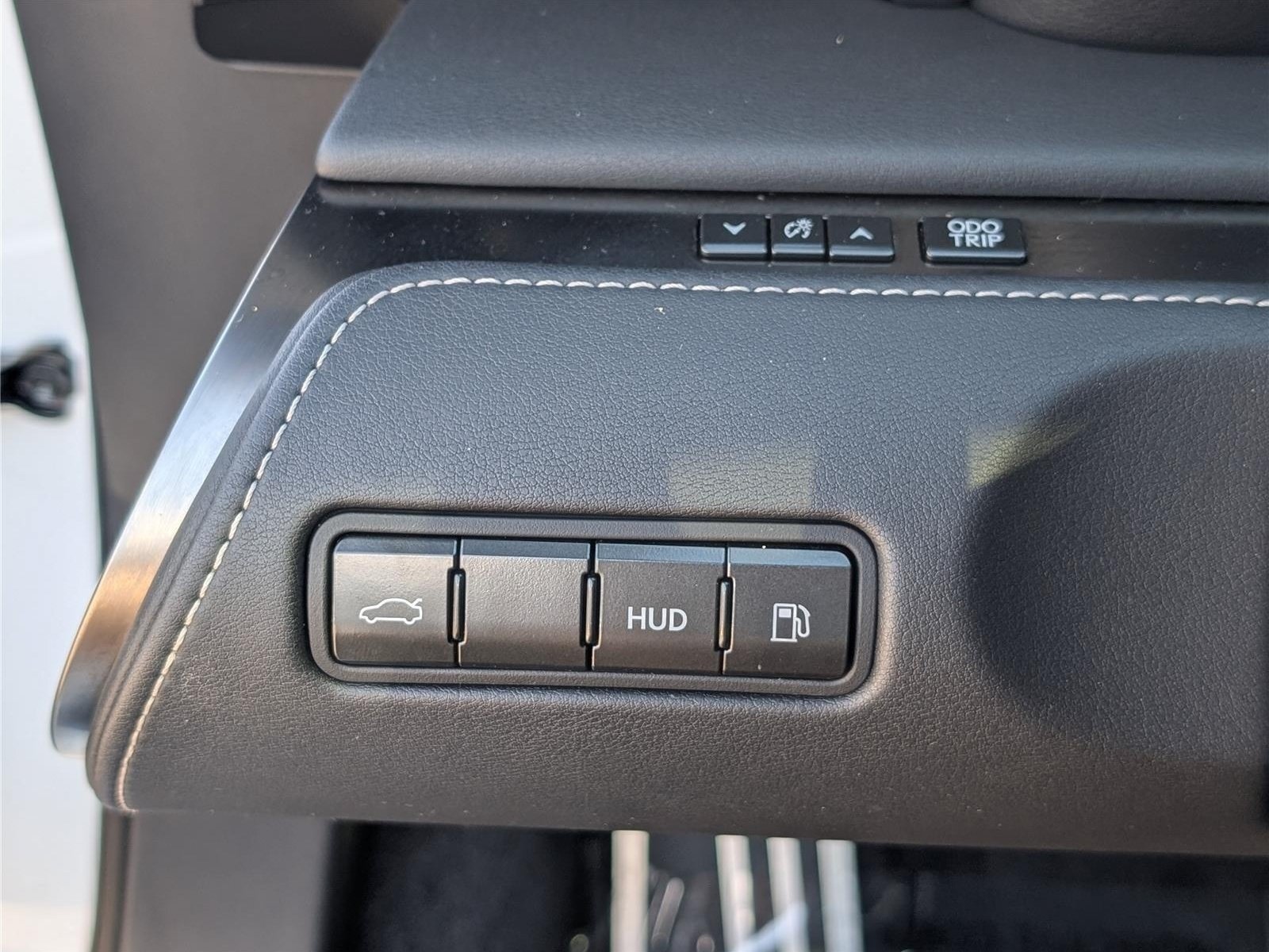Used 2018 Lexus LC 500 Coupe w/ Sport Package RWD image 20