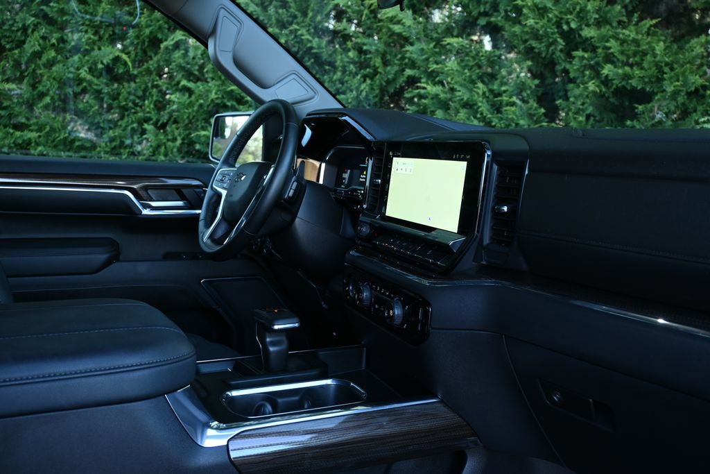 Used 2024 Chevrolet Silverado 1500 LT Trail Boss image 31