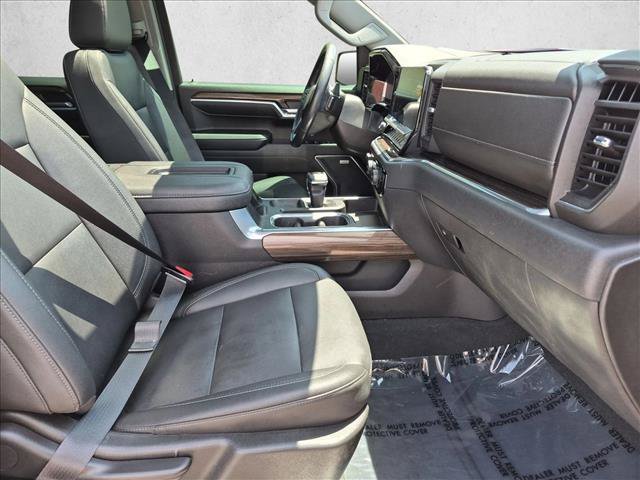 Used 2022 Chevrolet Silverado 1500 LT Trail Boss w/ LT Trail Boss Premium Package AWD/4WD image 21