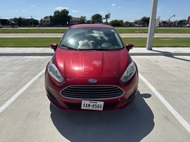 Used 2014 Ford Fiesta SE w/ Comfort Package FWD image 2